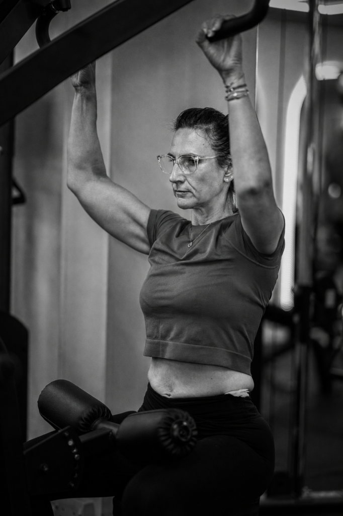 Woman strength training at Pangbourne Pilates